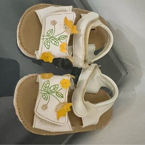 Kids Floral White Sandals